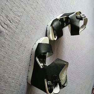 Juicy couture wedges